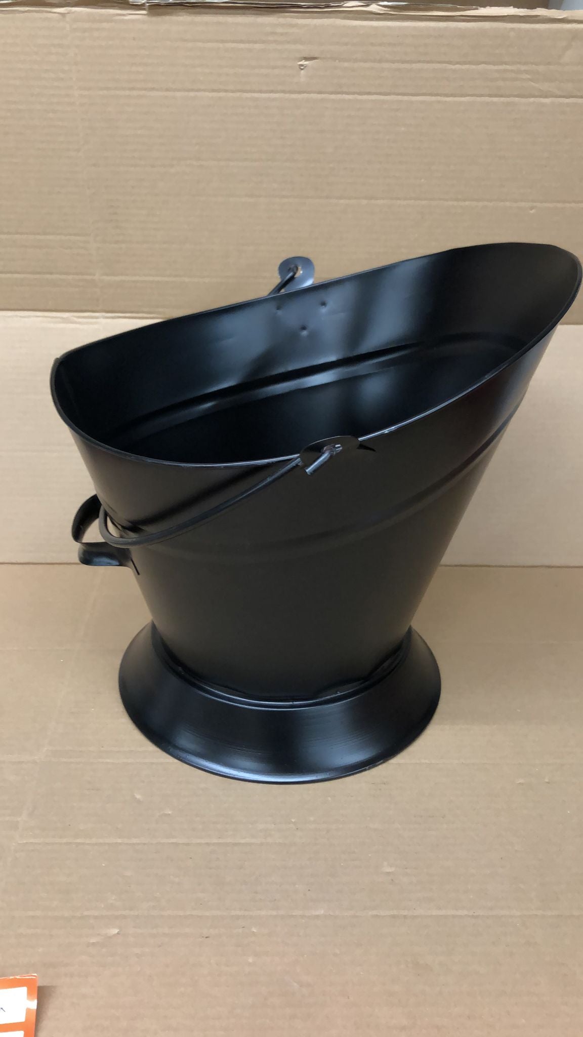 16 Inch Black Waterloo Bucket- 4101