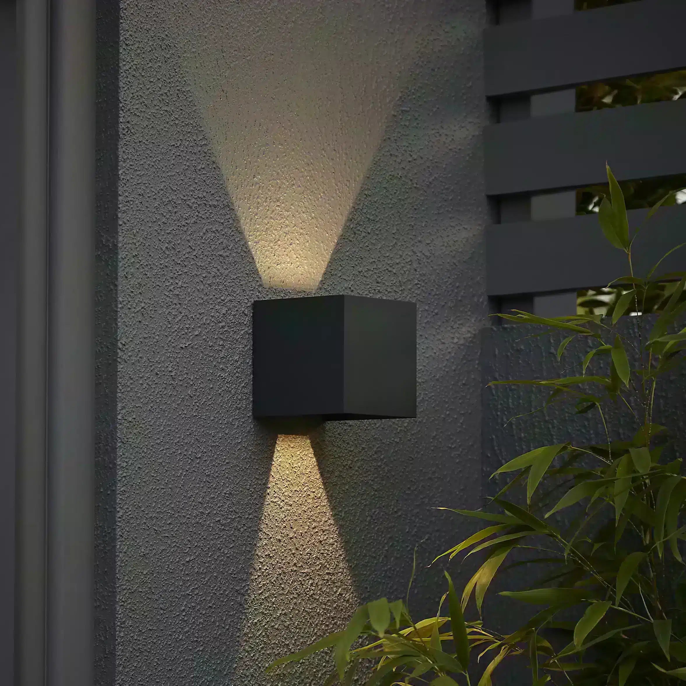 GoodHome Adjustable Matt Dark grey Mains-powered Integrated LED Outdoor Double Square Wall light 814lm 7922