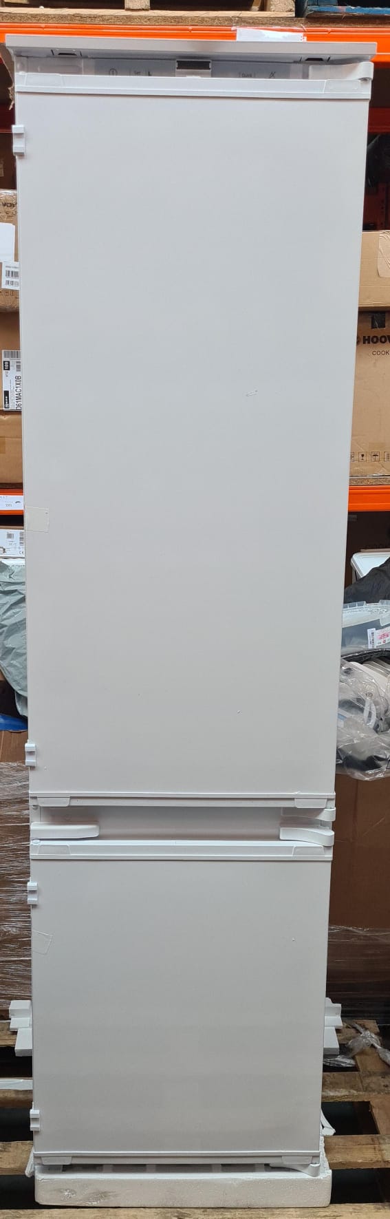 Beko-Fridge freezer-70:30 Integrated Frost free-White-BCFDV3973-5919