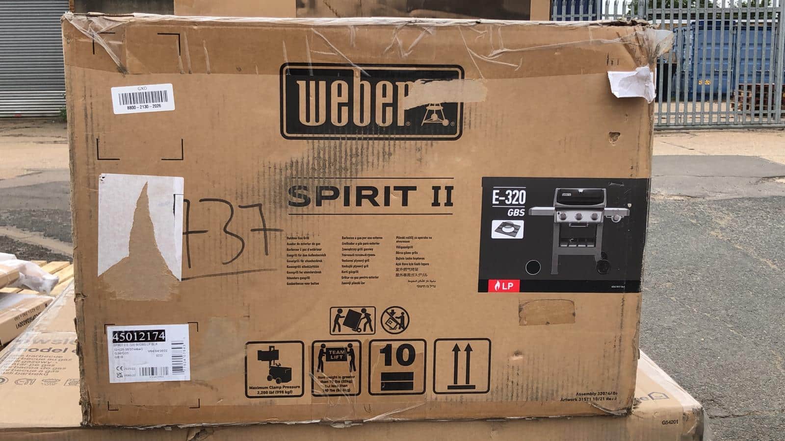Weber Spirit II E-320 GBS - Black (45012174) Gas Barbecue 3202