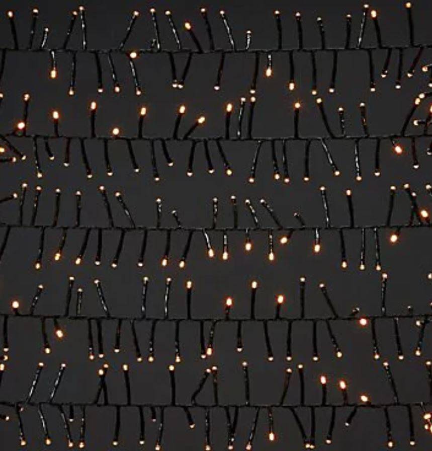 1000 Warm white LED Cluster String lights Green cable - Garden Lights 2429