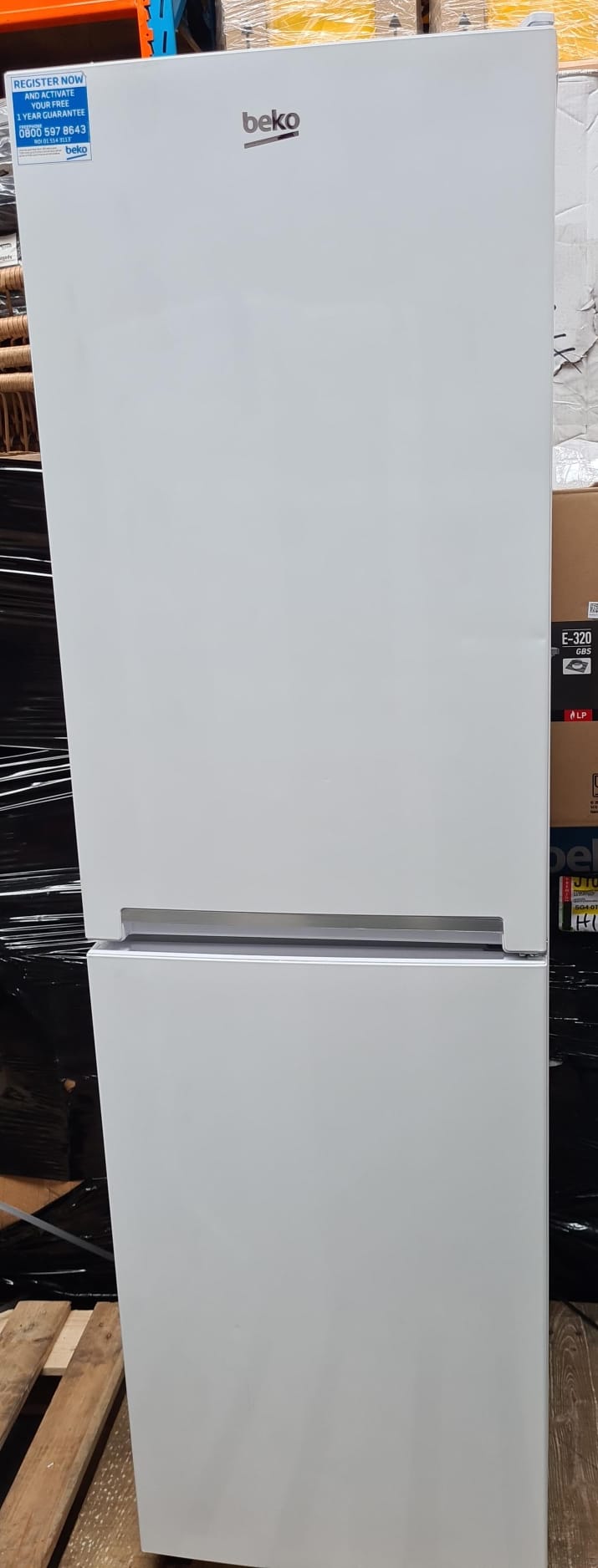 Beko CFG3582W Fridge Freezer | 50/50 Freestanding Frost Free - 8643