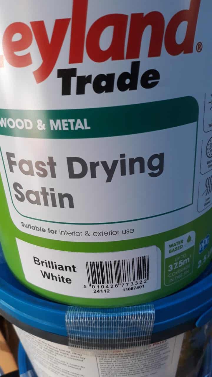 Leyland Trade Fast Dry White Satinwood Metal & wood paint, 2.5L-3322