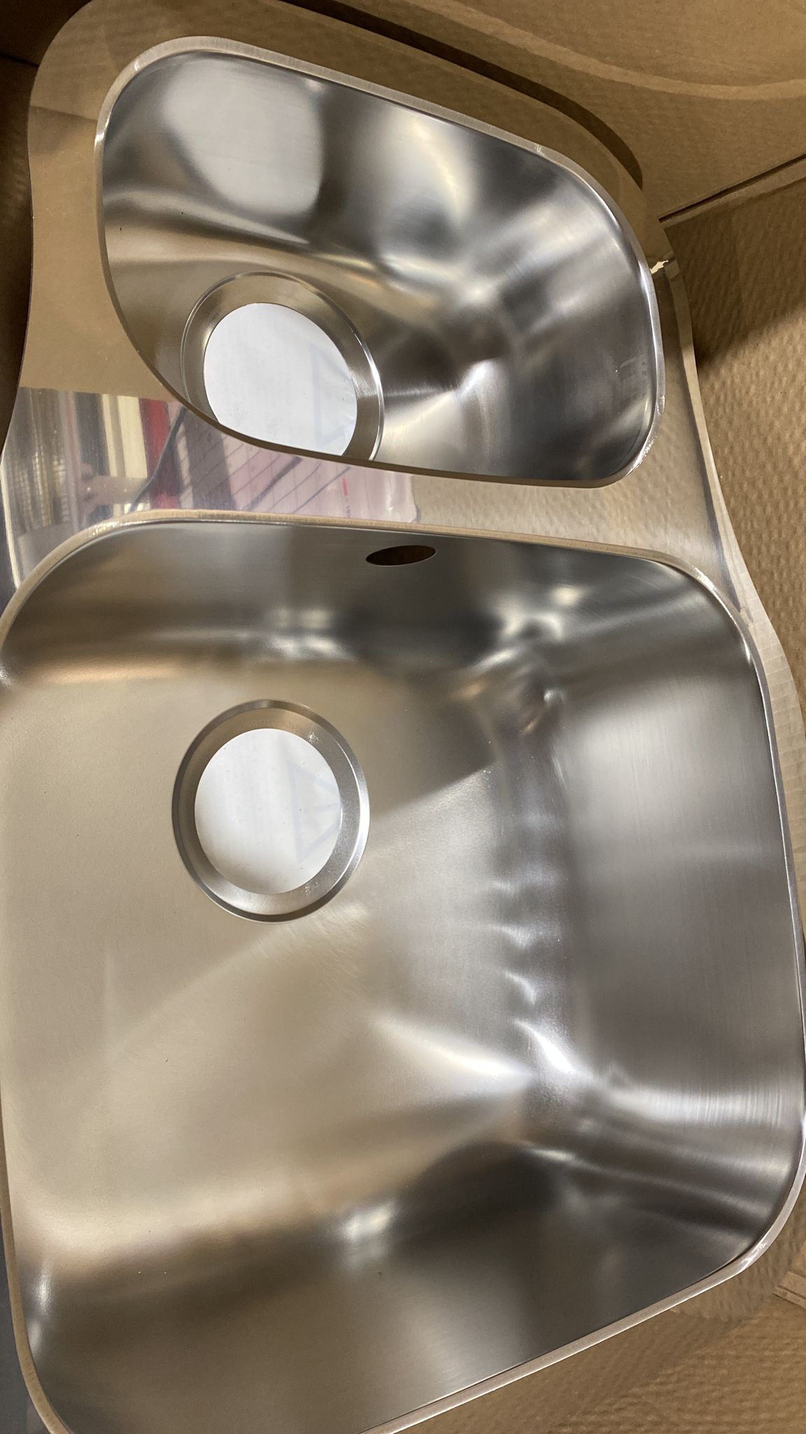 Cooke & Lewis Foucault Inox Stainless steel 1.5 Bowl Sink No Fixings 8779