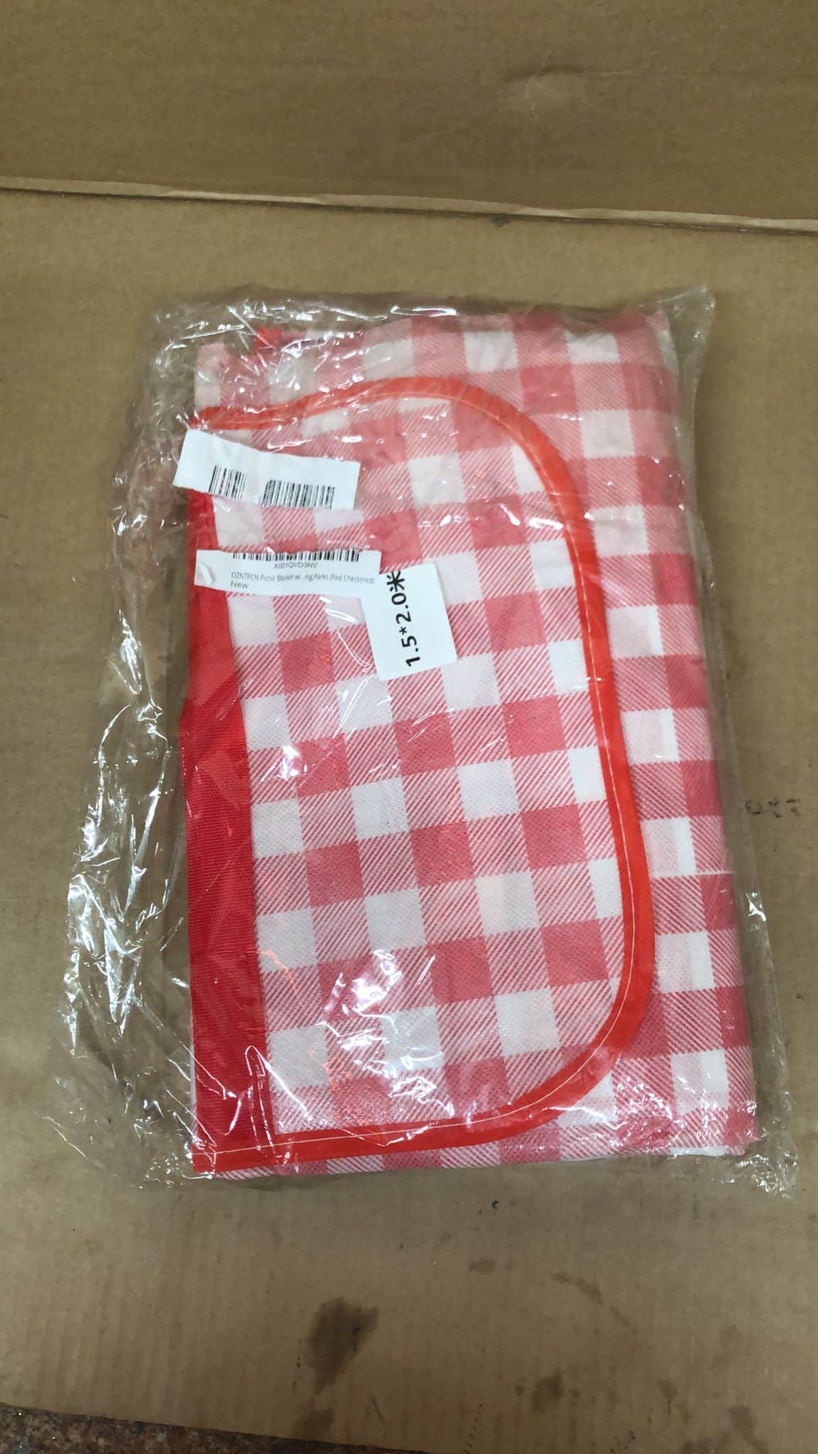 OZNTPCN Picnic Blanket with Carrying Handle-Red Checkered-41520