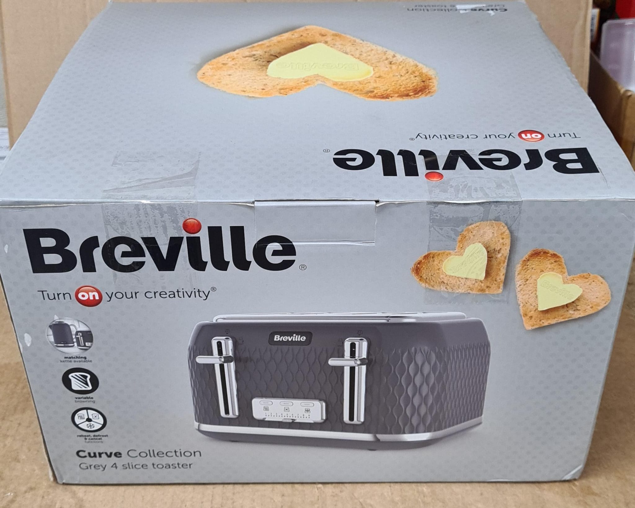 Breville Curve 4-Slice Toaster with High Lift and Wide Slots | Grey &amp; Chrome -3942