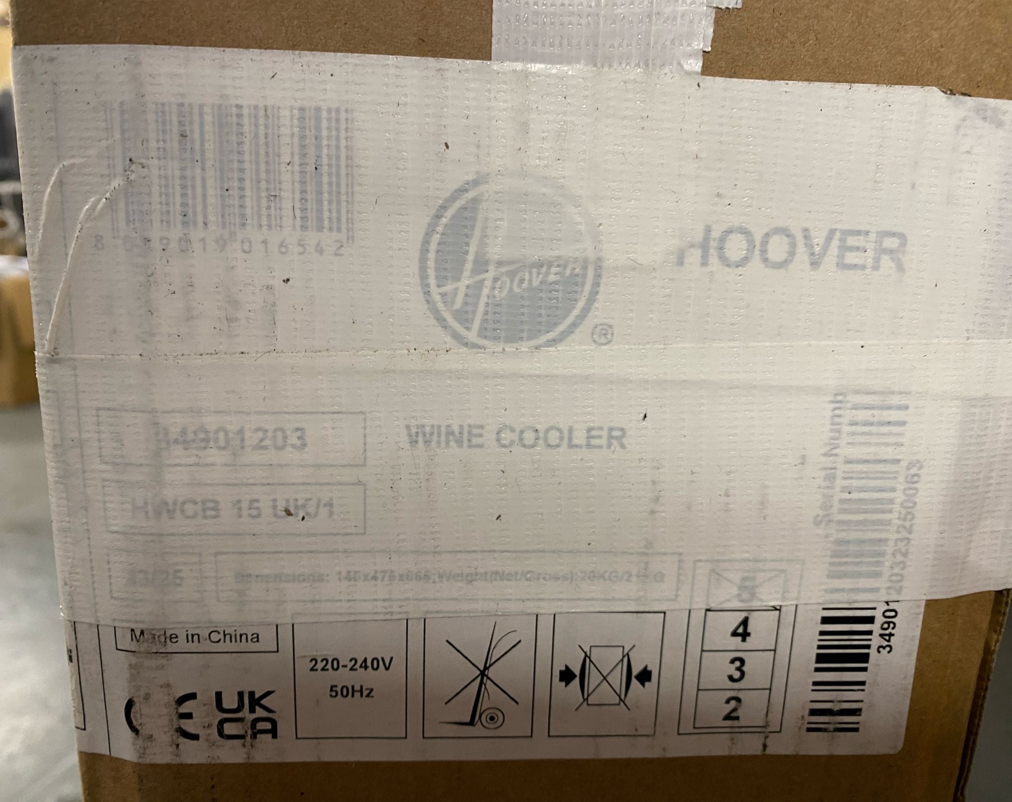 Hoover HWCB15 UK/1 Wine cooler - Black 6542D