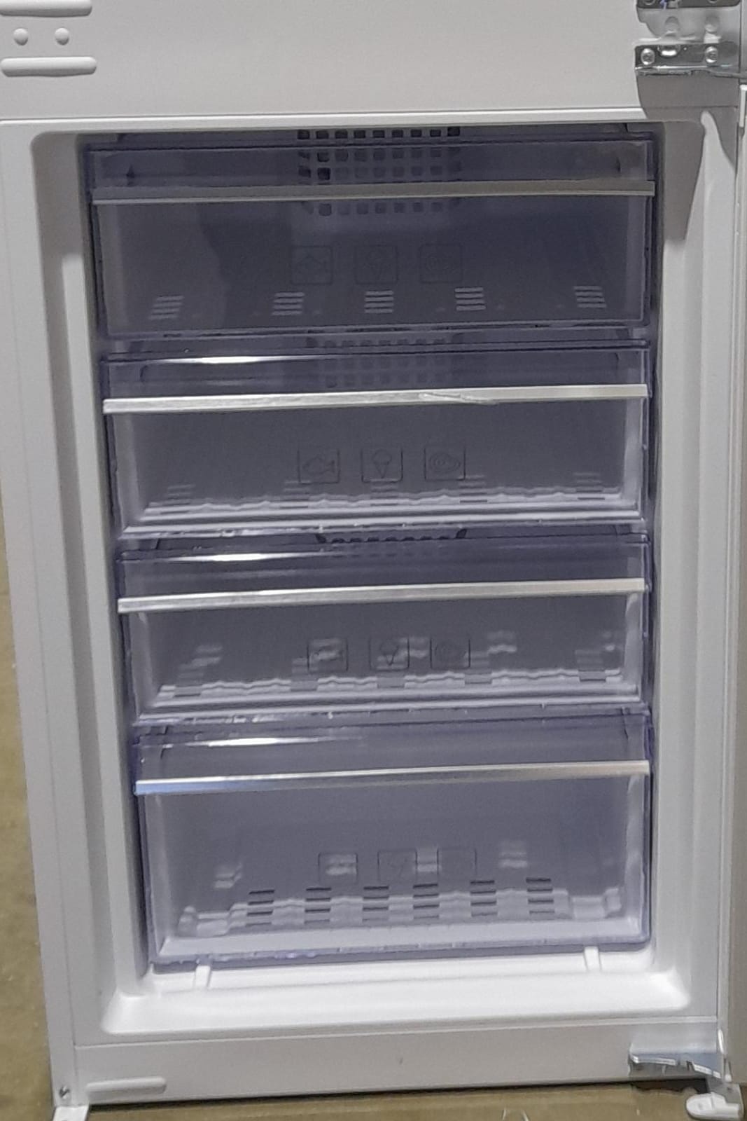 Beko Fridge freezer 50:50 Integrated Frost Free-White-ICQFDB355-6828