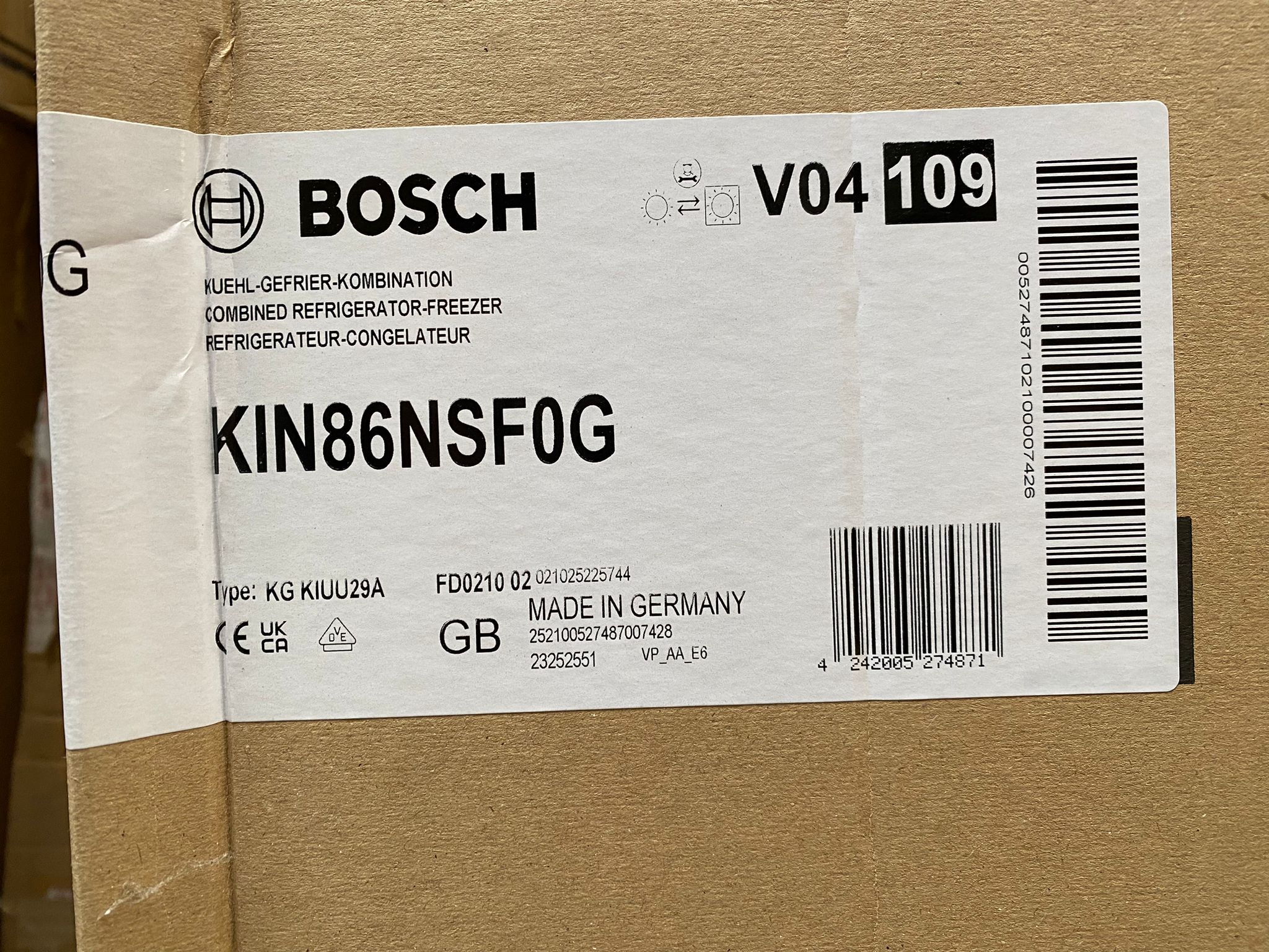 Bosch Fridge freezer-60:40 Integrated Frost Free-White-Serie 2-4871