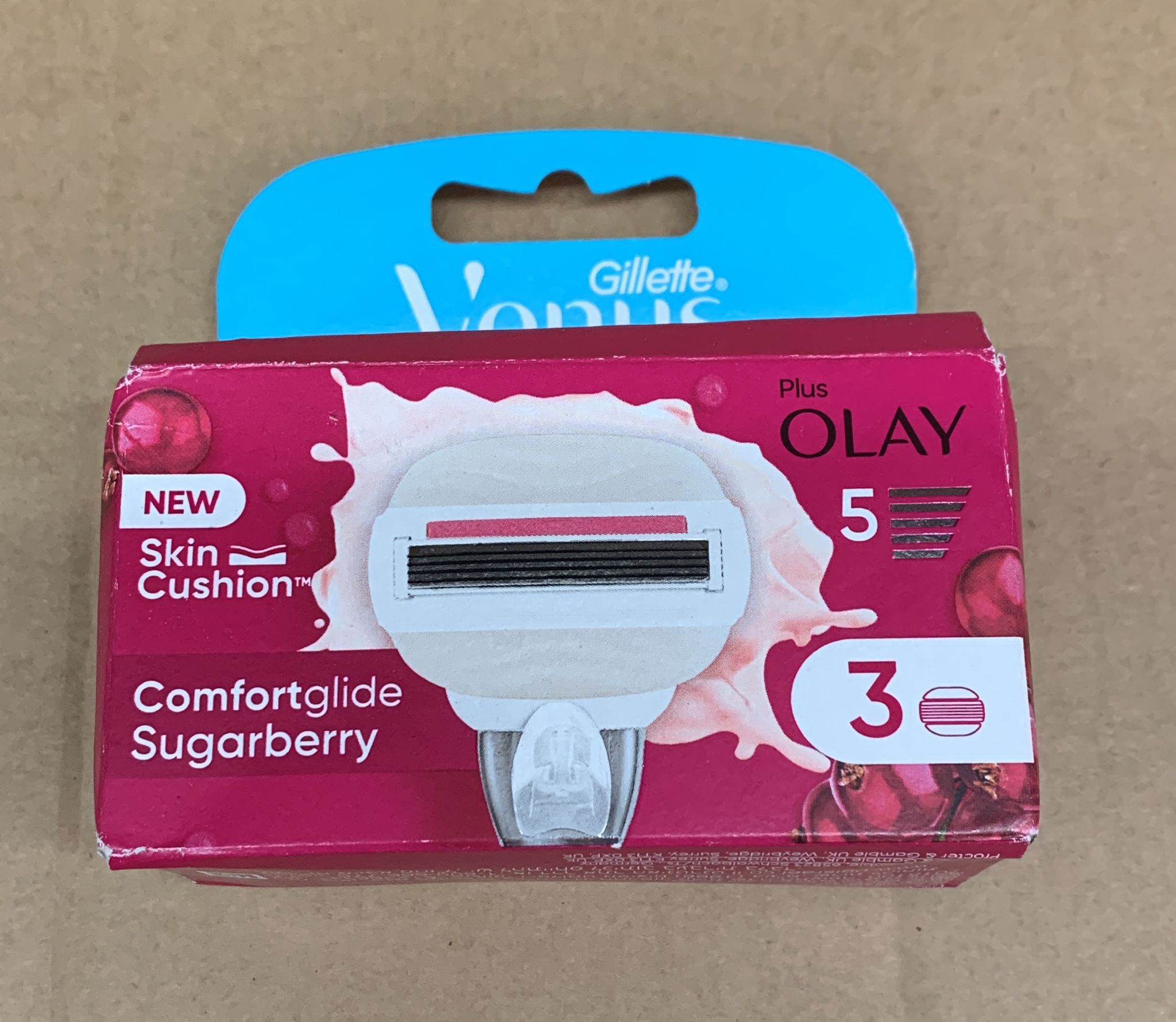 Gillette Venus ComfortGlide Sugarberry with Olay Razor Blades Women, Pack of 3 2-In-1 Razor Blade Refills, Lubrastrip with A Touch of Vitamin E 5807