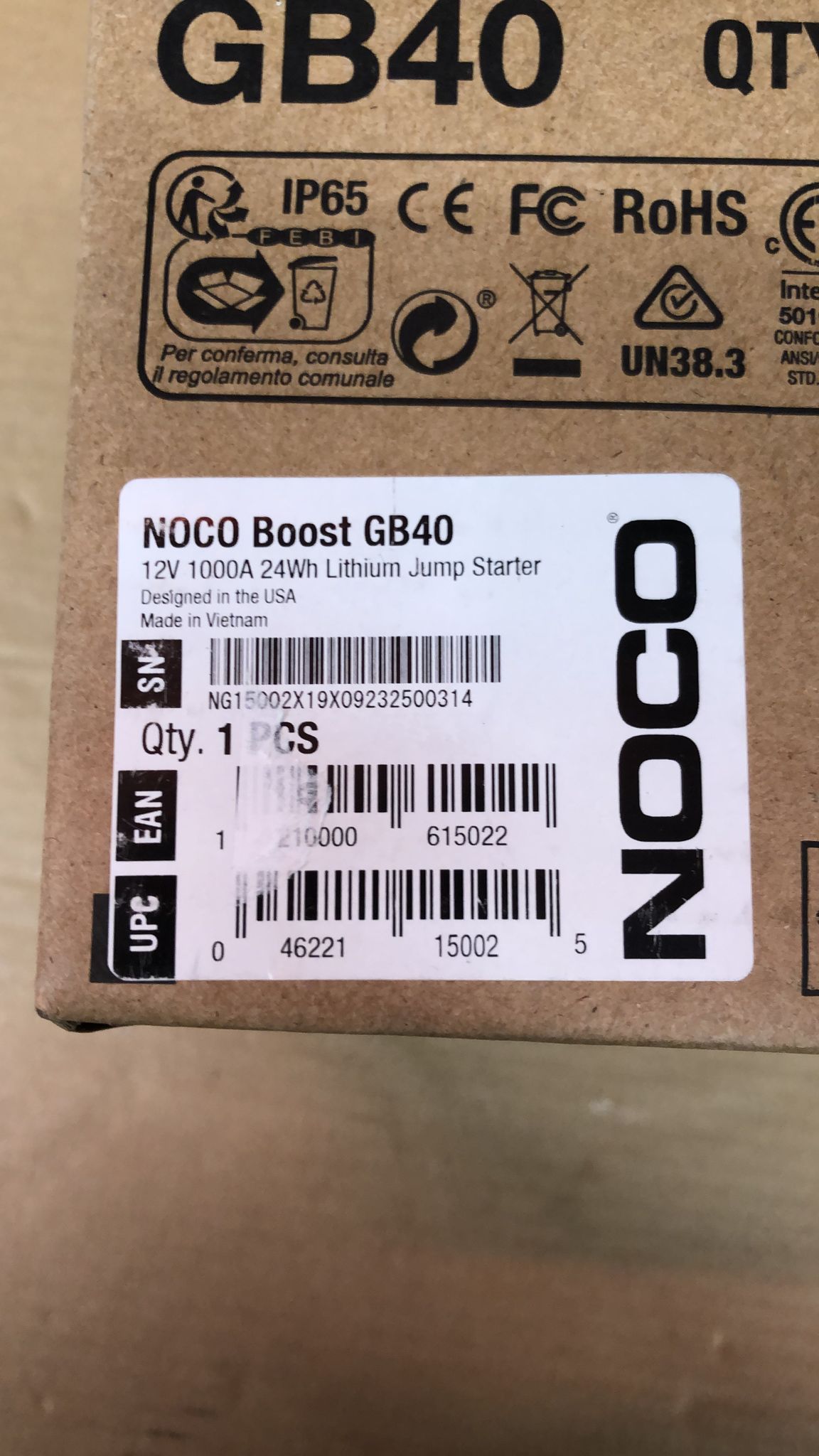NOCO Boost Car Battery Jump Starter  GB40 1000 Amp 12-Volt 5022