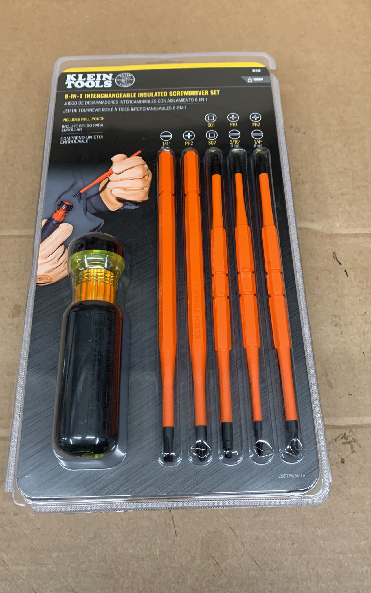 Klein Tools 32288 Insulated Screwdriver, 8-in-1 Screwdriver Set Black/Orange - A884