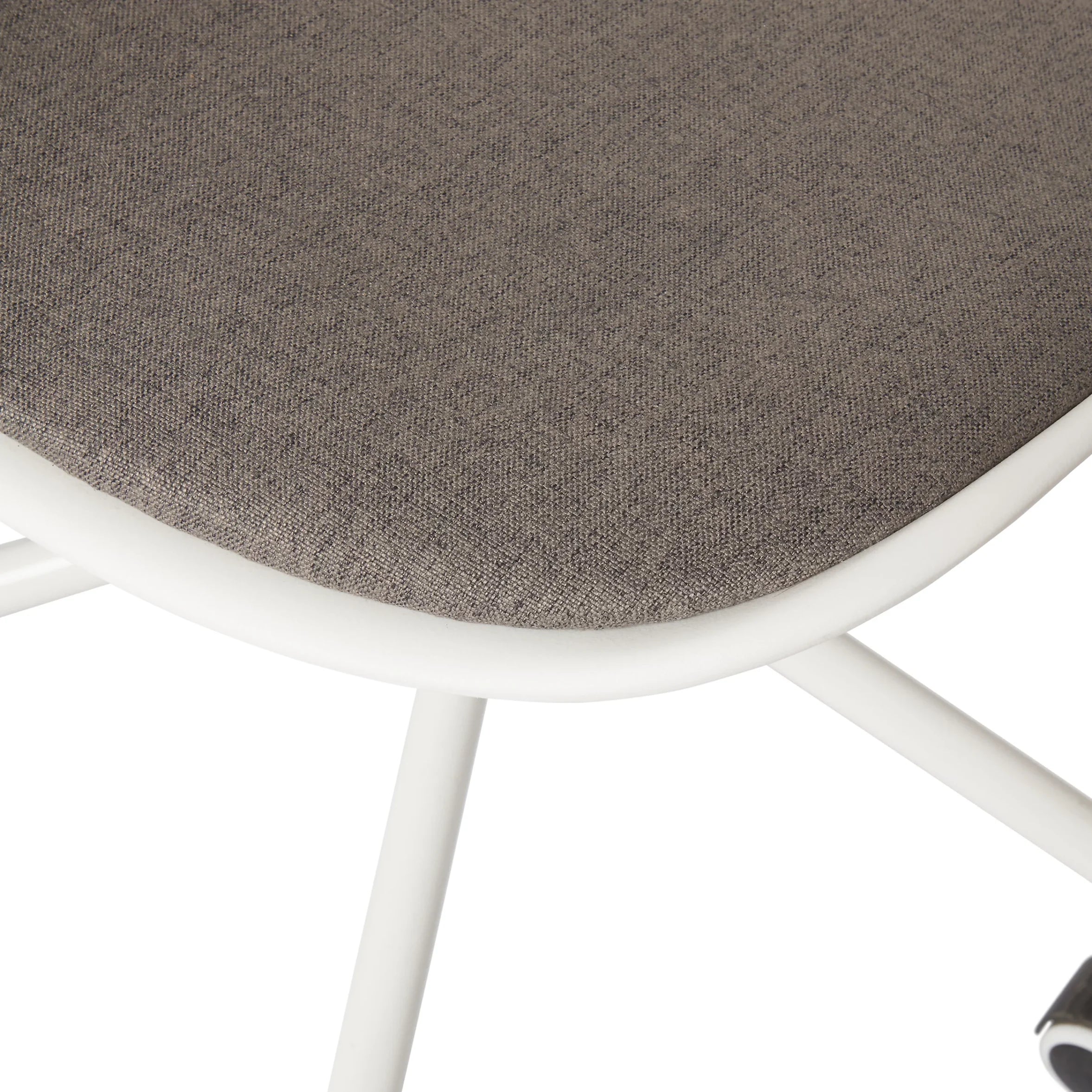 Tivissa White Office chair (H)820mm (W)480mm (D)560mm 0627